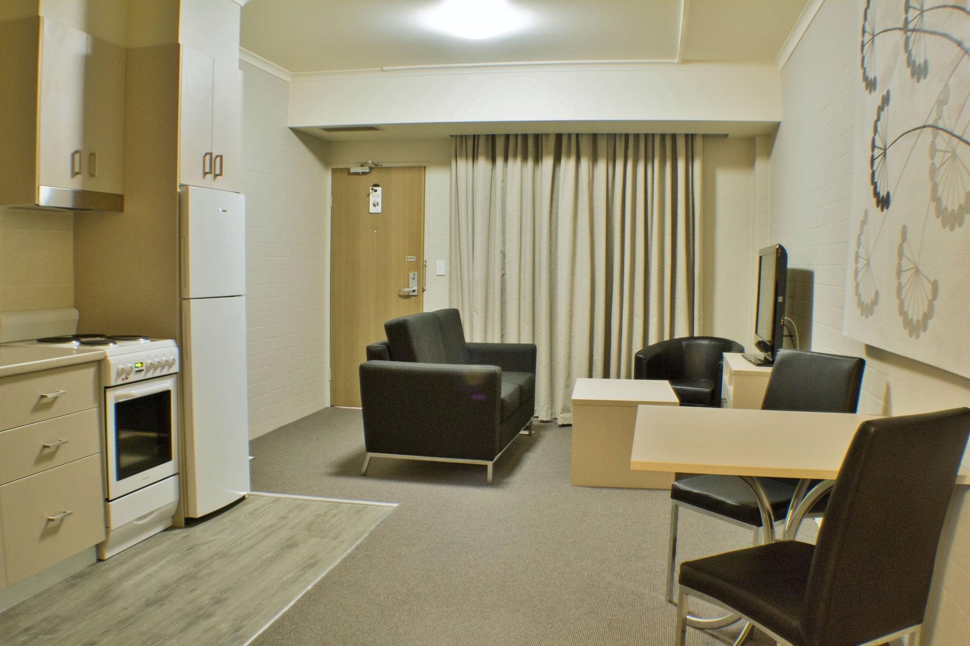 Mantra Pavilion Hotel Wagga Wagga Exterior photo