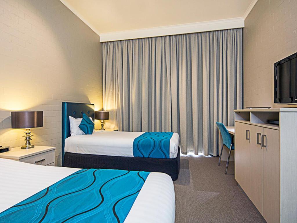 Mantra Pavilion Hotel Wagga Wagga Exterior photo